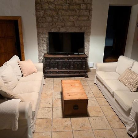 Masia Cal Millas - Turisme Rural Castellfullit de Riubregos 외부 사진