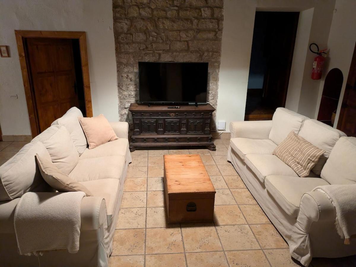Masia Cal Millas - Turisme Rural Castellfullit de Riubregos 외부 사진