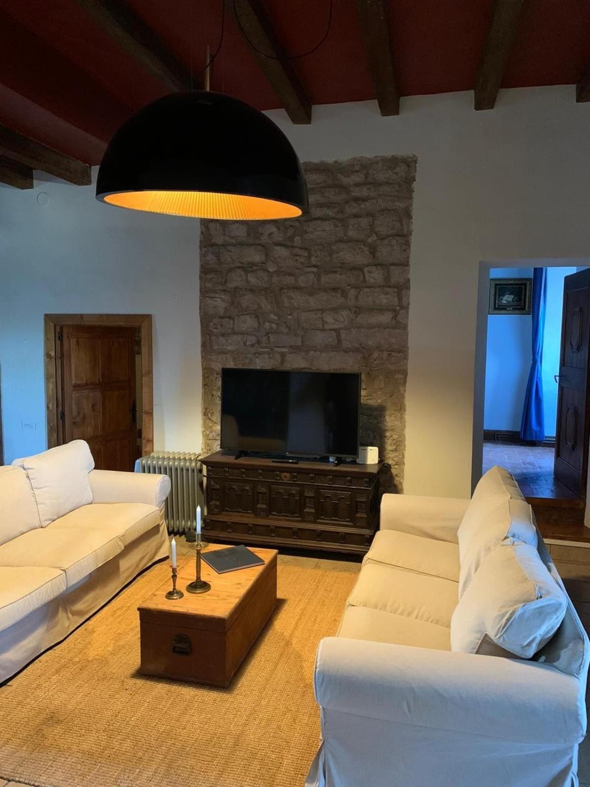 Masia Cal Millas - Turisme Rural Castellfullit de Riubregos 외부 사진